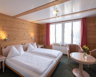 瑞士小屋酒店 - 因特拉肯 - 睡房