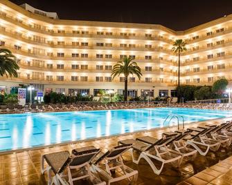 海梅一世酒店 - 萨洛 - 游泳池
