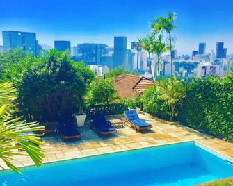 卡萨阿玛莱罗精品酒店 - 里约热内卢 - 游泳池